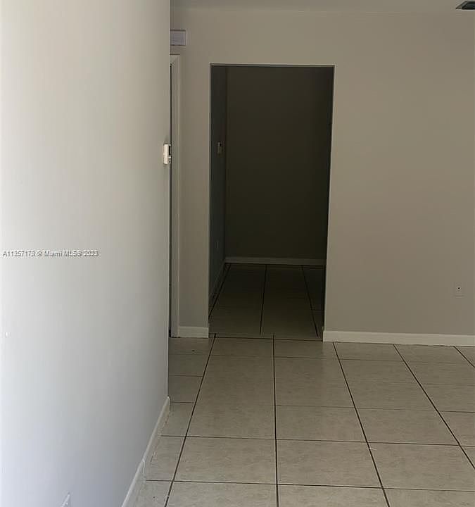 1st image of 16920 NE 4th Pl #1