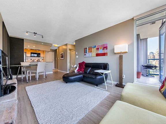 2nd image of 1033 Marinaside Cres #D4