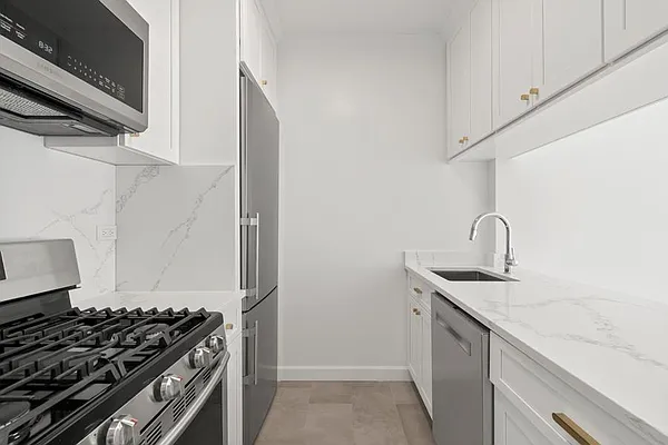Rented by Douglas Elliman | media 3