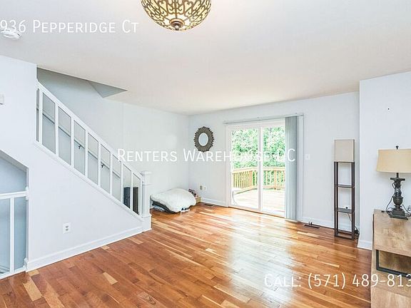 3rd image of 3936 Pepperidge Ct