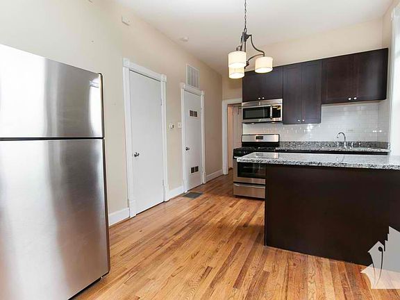 5th image of 2347 W Charleston St #1F5