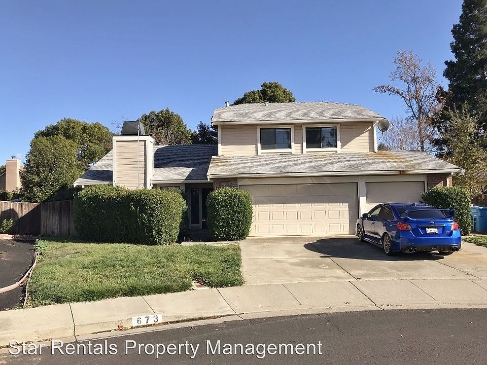 1st image of 673 Hawk Dr