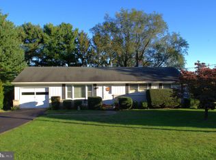 880 Springvale Rd, Red Lion, PA 17356