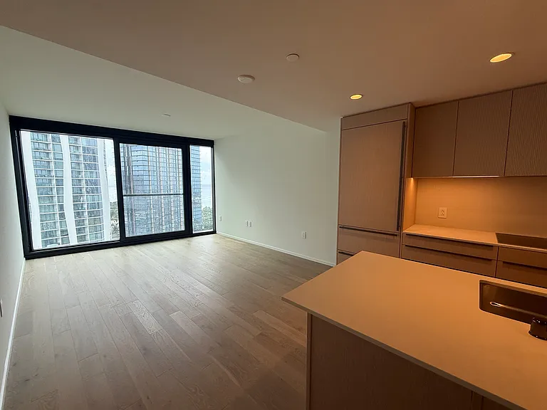 333 Ward Ave #1906 — Photo 4