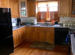 28 Thurston Point Rd, Gloucester, MA 01930