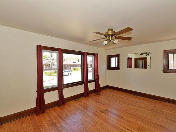 5th image of 2931 Olive STREET