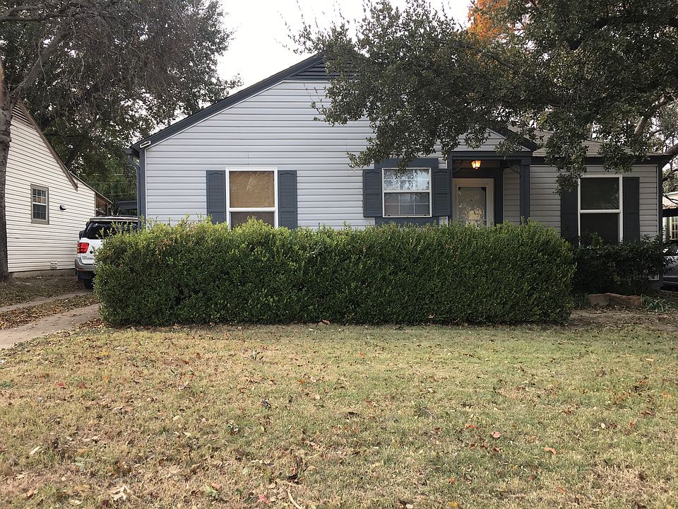 1st image of 3220 McCart Ave