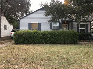 3220 McCart Ave, Fort Worth, TX 76109