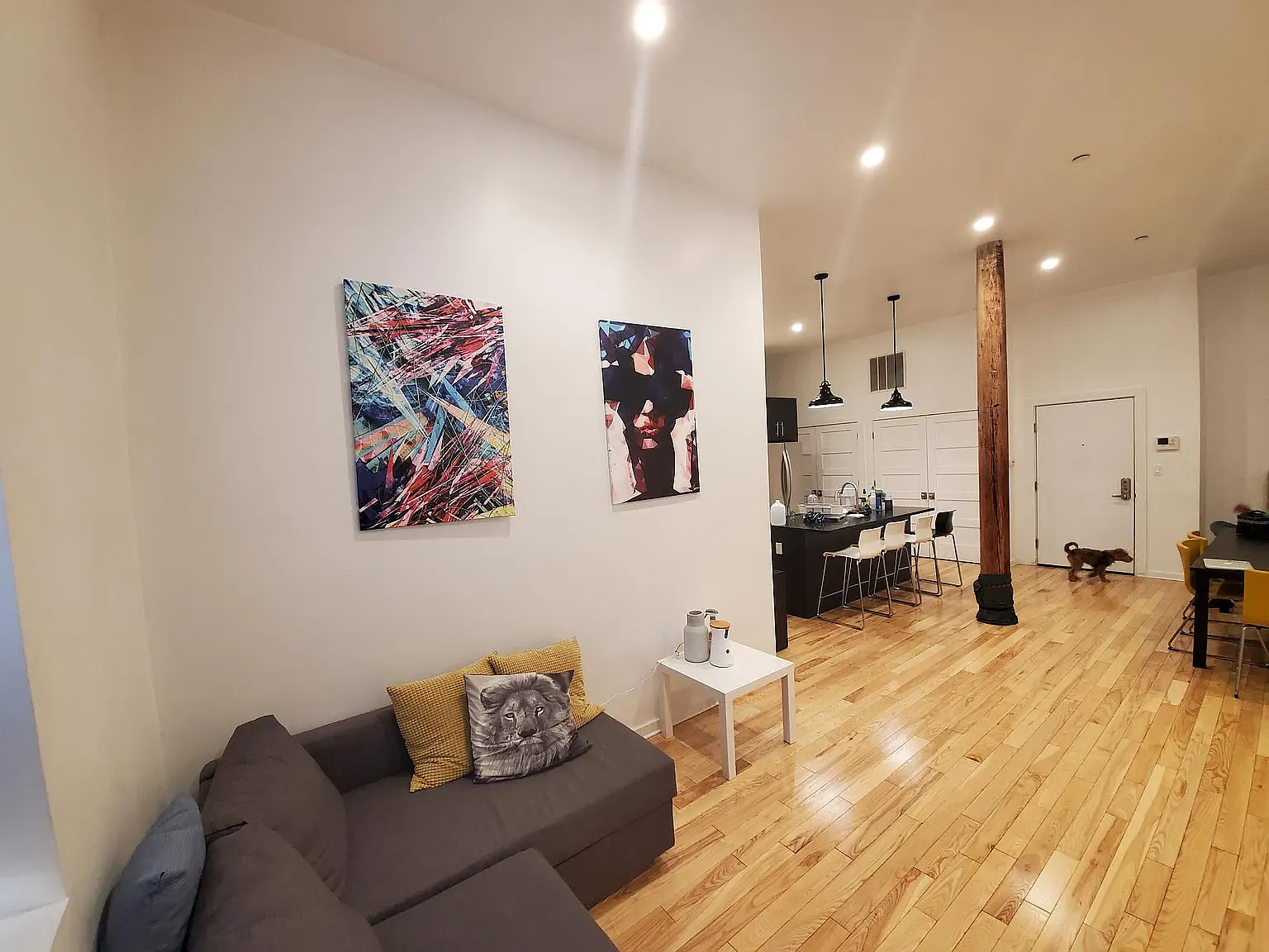 2 bed, 800 sqft, $4,200 — Photo 4