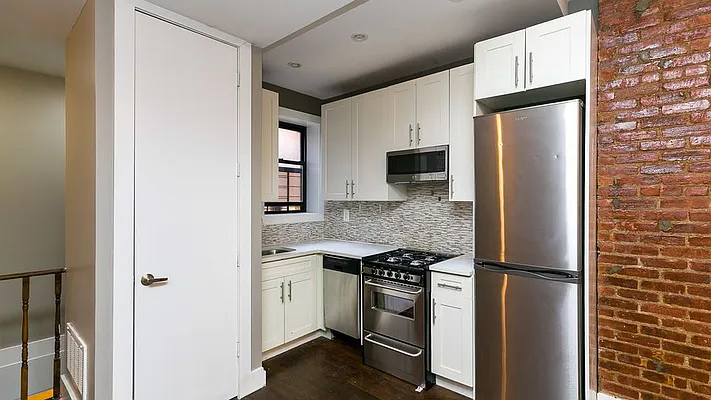 Rented by Nooklyn NYC LLC | media 35