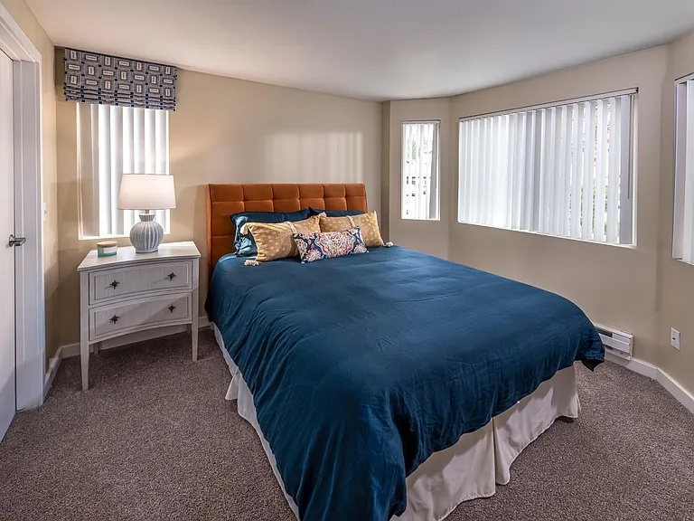 Redmond Place Apartments — Photo 10