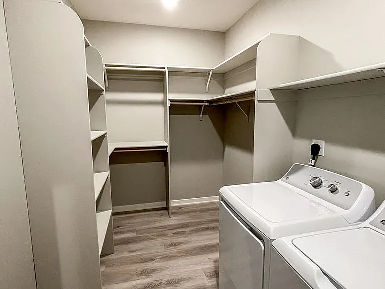 620 Research Dr — Photo 9