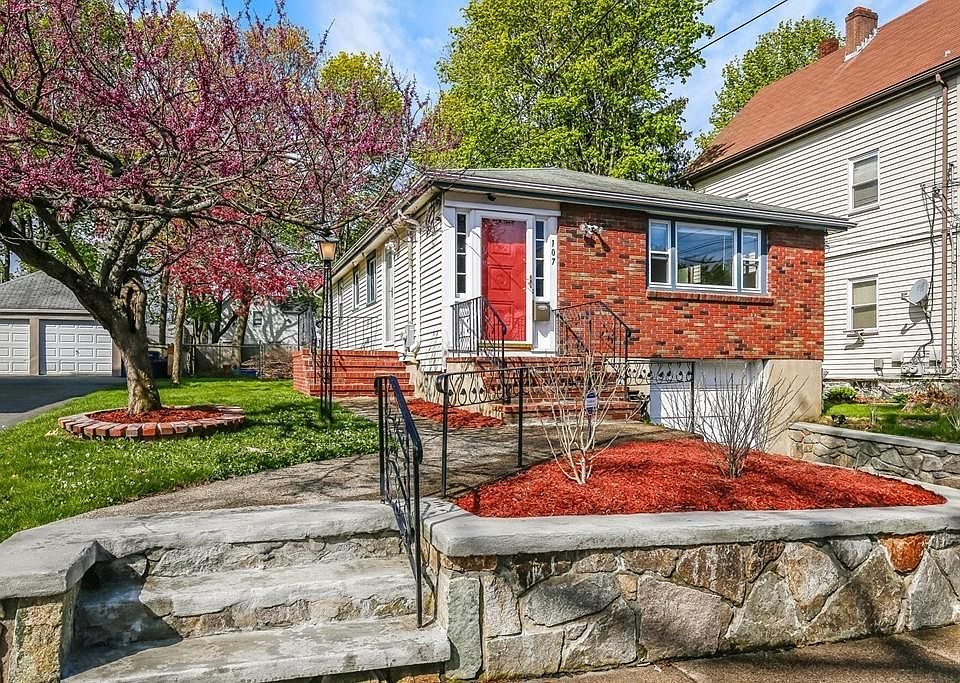 1st image of 107 Glenwood Ave