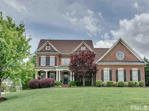 100 Douty Ct, Cary, NC 27519