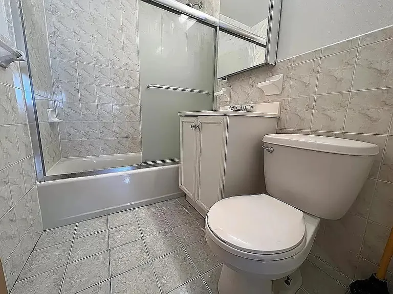 131 E 17th St #15A — Photo 6