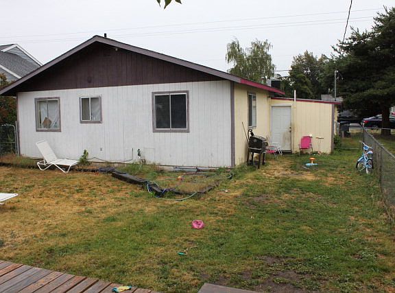 4th image of 446 School Ave