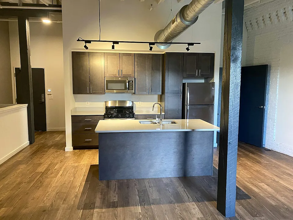 107 W Hamilton St #4