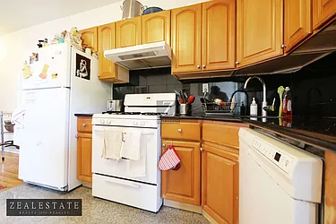 Rented by ZealEstate Group Inc