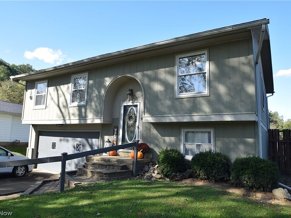 1st image of 251 Hammersley Dr