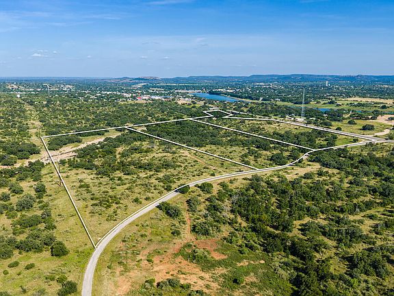 3rd image of 1622 W State Highway 71
