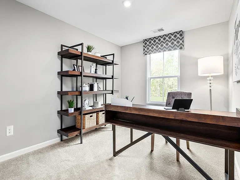 2040 Lewis Creek Cir NE — Photo 5