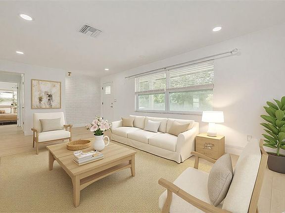 4th image of 2631 Oakbrook Dr