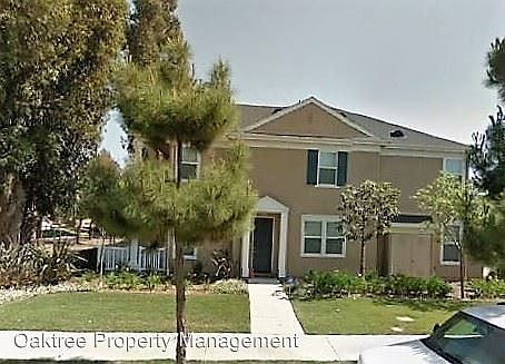2nd image of 820 Fitzgerald Ave