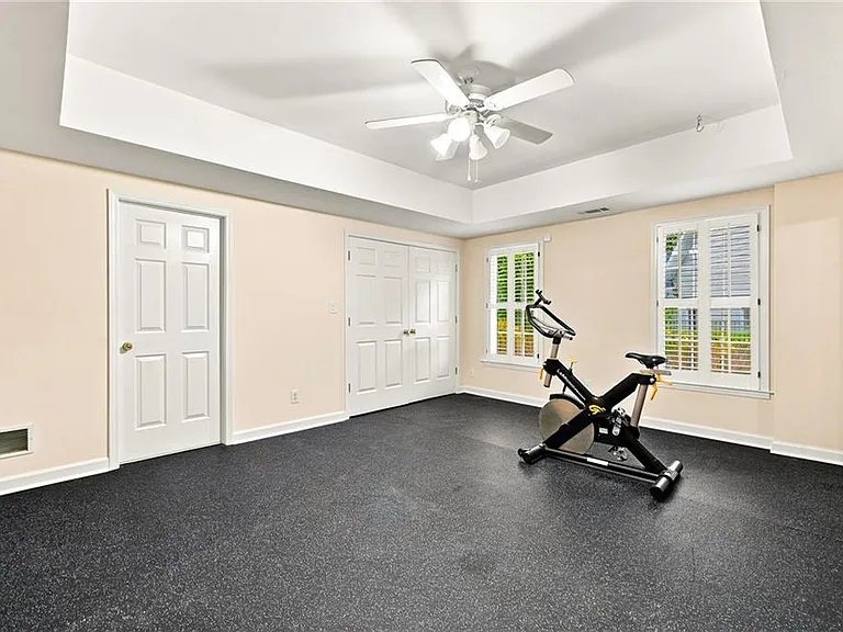 18 Dean Overlook NW — Photo 34