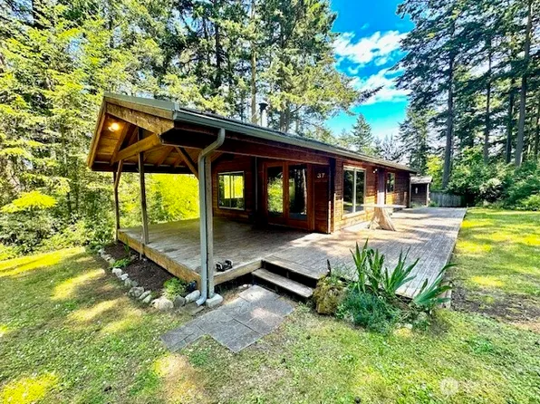 37 Robin Lane, Lopez Island, WA 98261