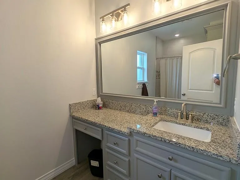 2602 Martell St — Photo 13