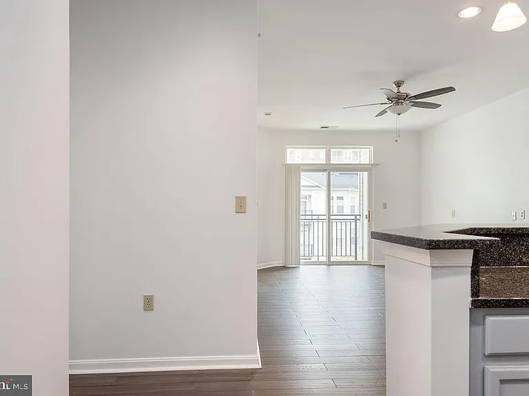 2655 Prosperity Ave #415 — Photo 30