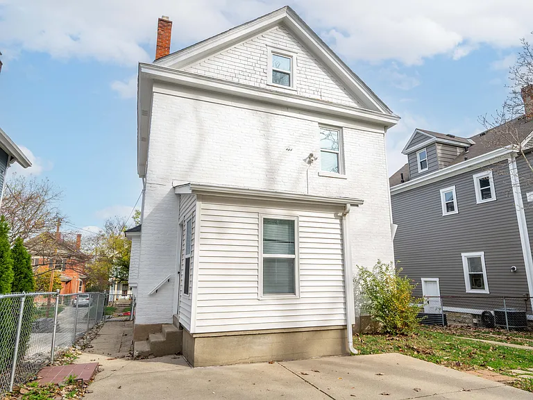 2737 Arbor Ave — Photo 12
