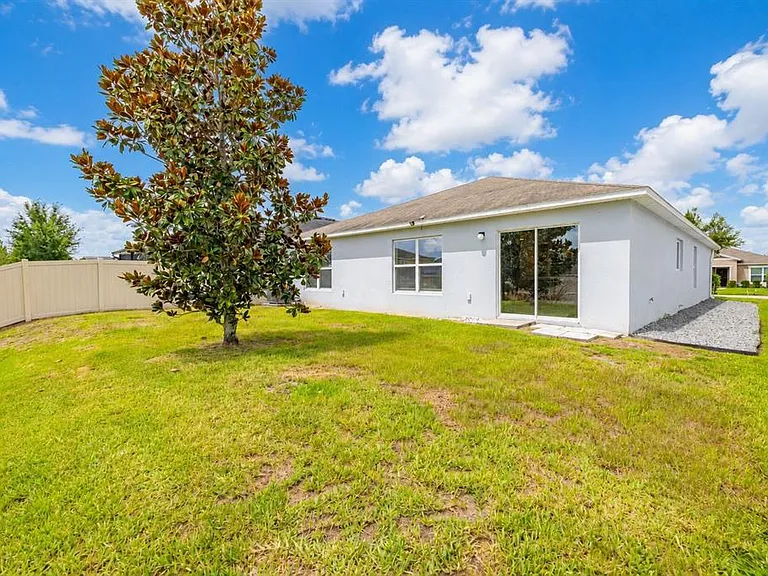 1097 Augustus Dr — Photo 34