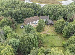 2750 Duck Point Ln, Fenwick, MI 48834