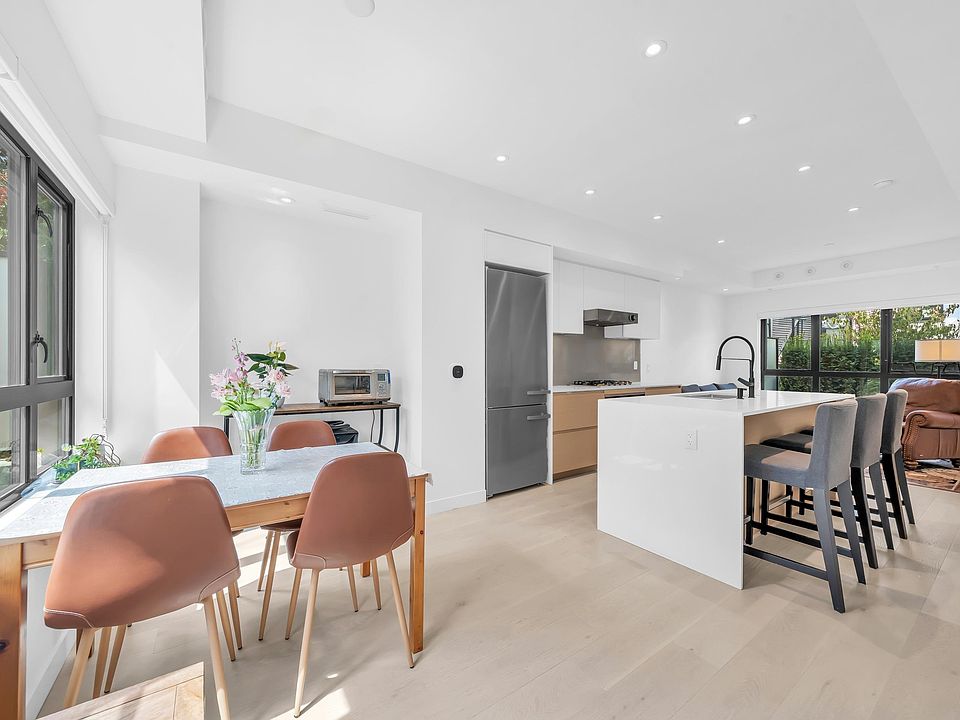 1st image of 526 W 28th Ave #23