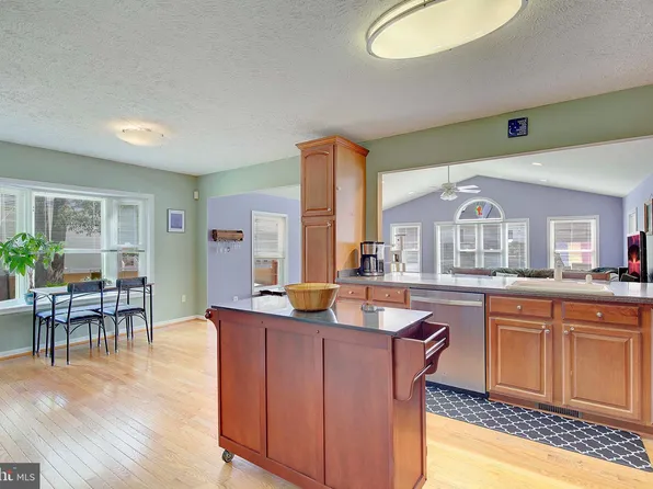 599 Douglas Rd, Severna Park, MD 21146