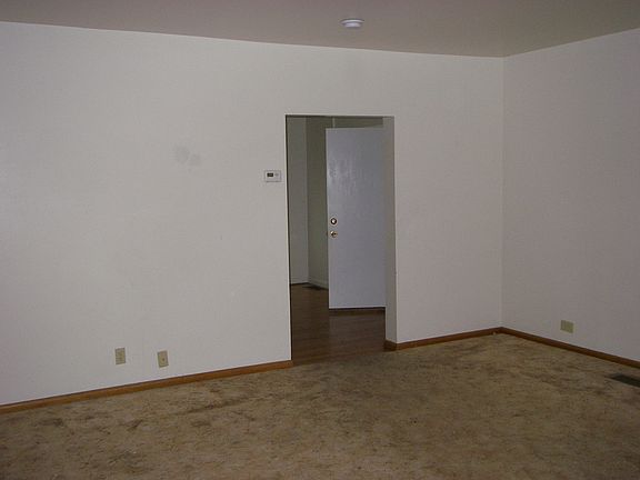 3rd image of 8307 E Upriver Dr