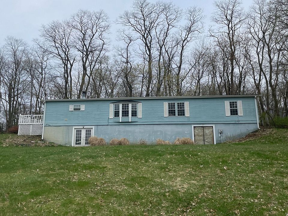 1st image of 830 Pinewood Ave