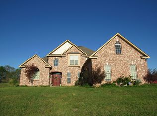1550 Live Oak Dr, Raymond, MS 39154