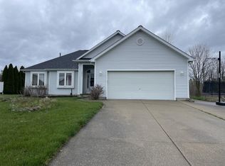 6461 Maple Leaf Ct, Grand Blanc, MI 48439