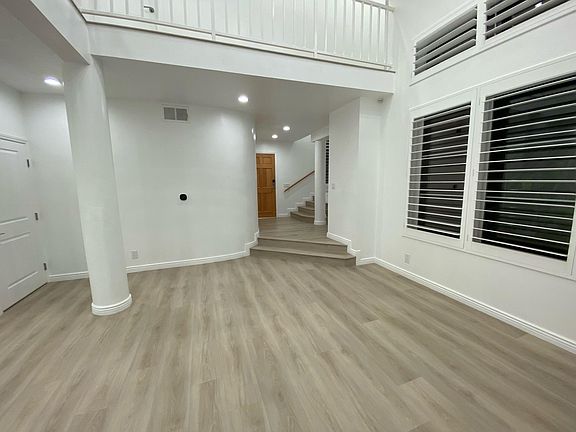 5th image of 7301 Vassar Ave