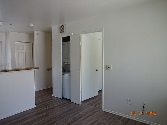 4th image of 517-615 E Harvard Blvd