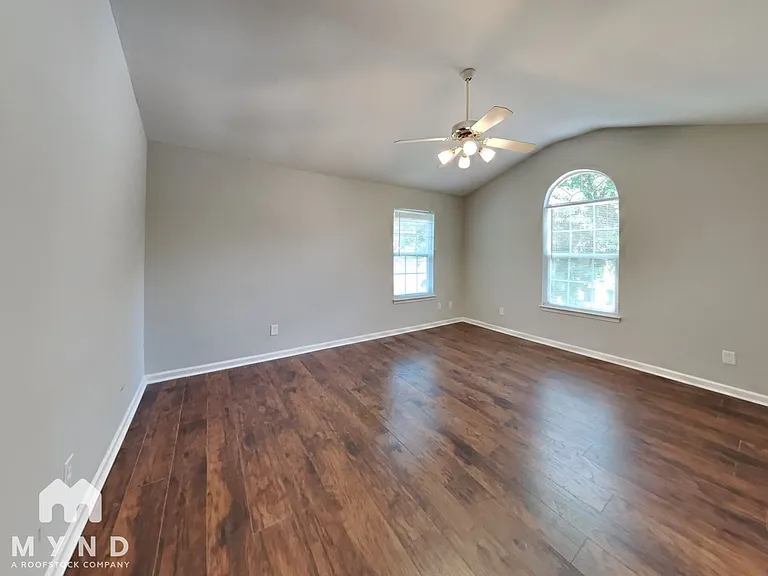 722 Village Overlook — Photo 11