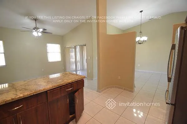 8793 NW 142nd Ln — Photo 6