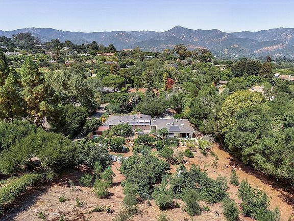 2nd image of 940 Camino Viejo Rd