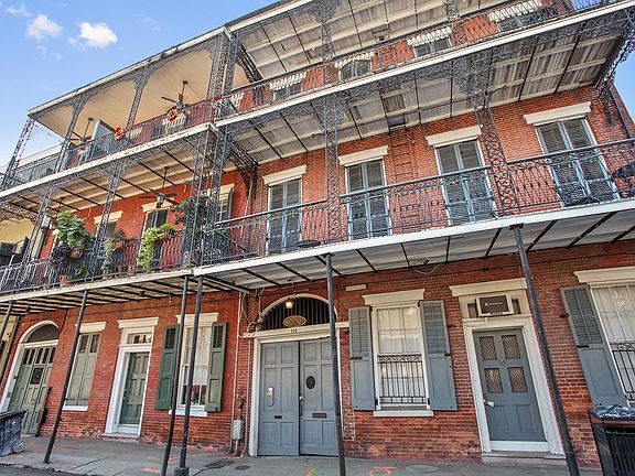 2nd image of 730 Dumaine St