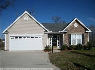 1415 Prestwood Ct, Greensboro, NC 27406