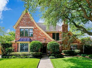 11627 Manor Park Dr, Houston, TX 77077