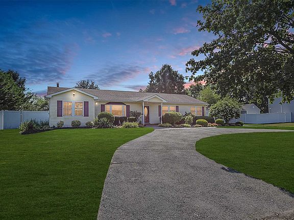 2nd image of 32 Ross Ln