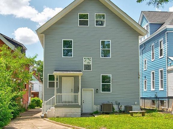 3rd image of 3322 Spokane Ave